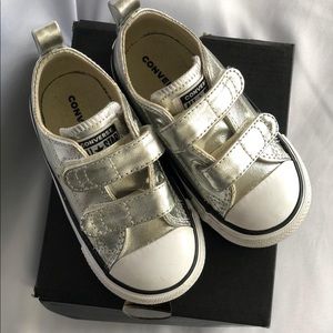 Baby Converse - Size 6